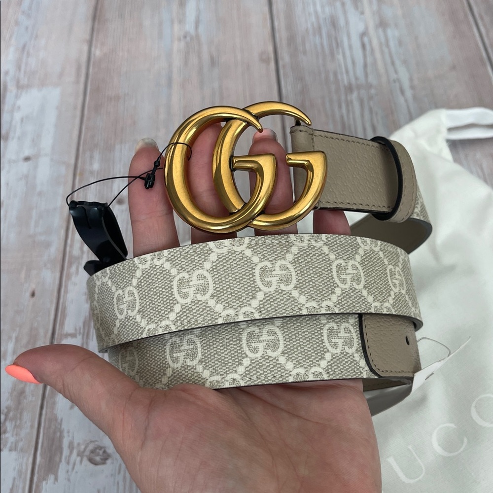 $1,185 New Authentic 100-40 GUCCI Belt Beige Gold tone GG LOGO Signature Canvas